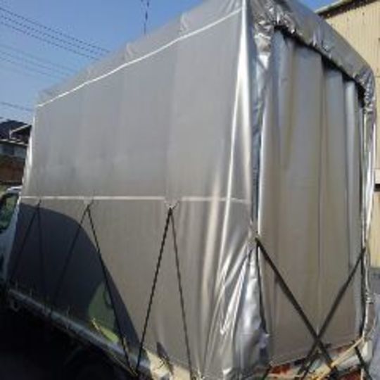 トラック幌