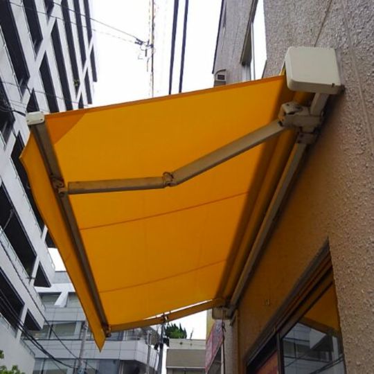 オーニングテント